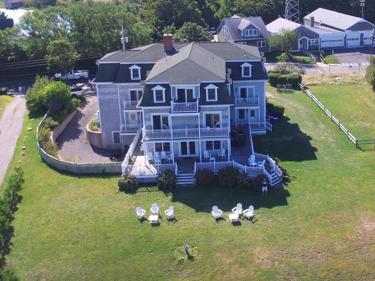 Payne'S Harbor View Inn New Shoreham Exterior photo