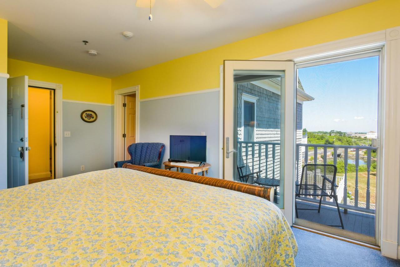 Payne'S Harbor View Inn New Shoreham Exterior photo